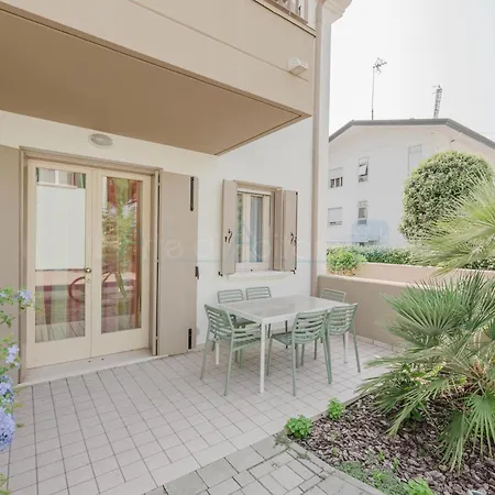 Appartamento Mazzini Mare 4 *